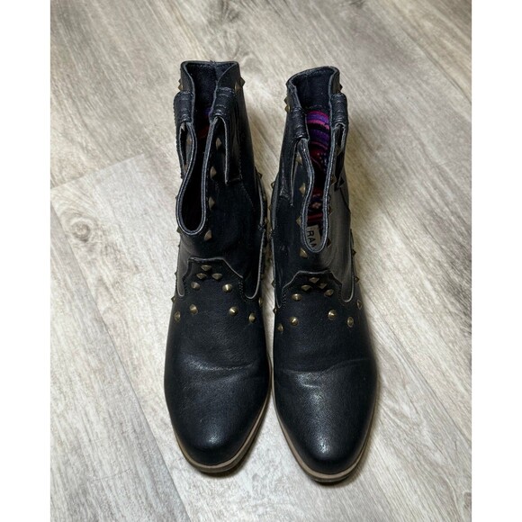 Size 8 women’s rampage boots like new western style - Picture 2 of 6
